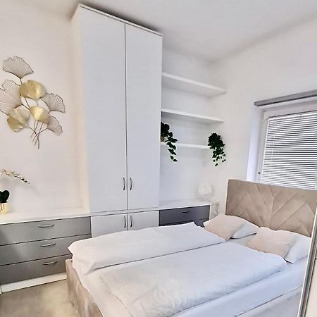 Ljubljana Central Lux Apartment With Free Parking Экстерьер фото