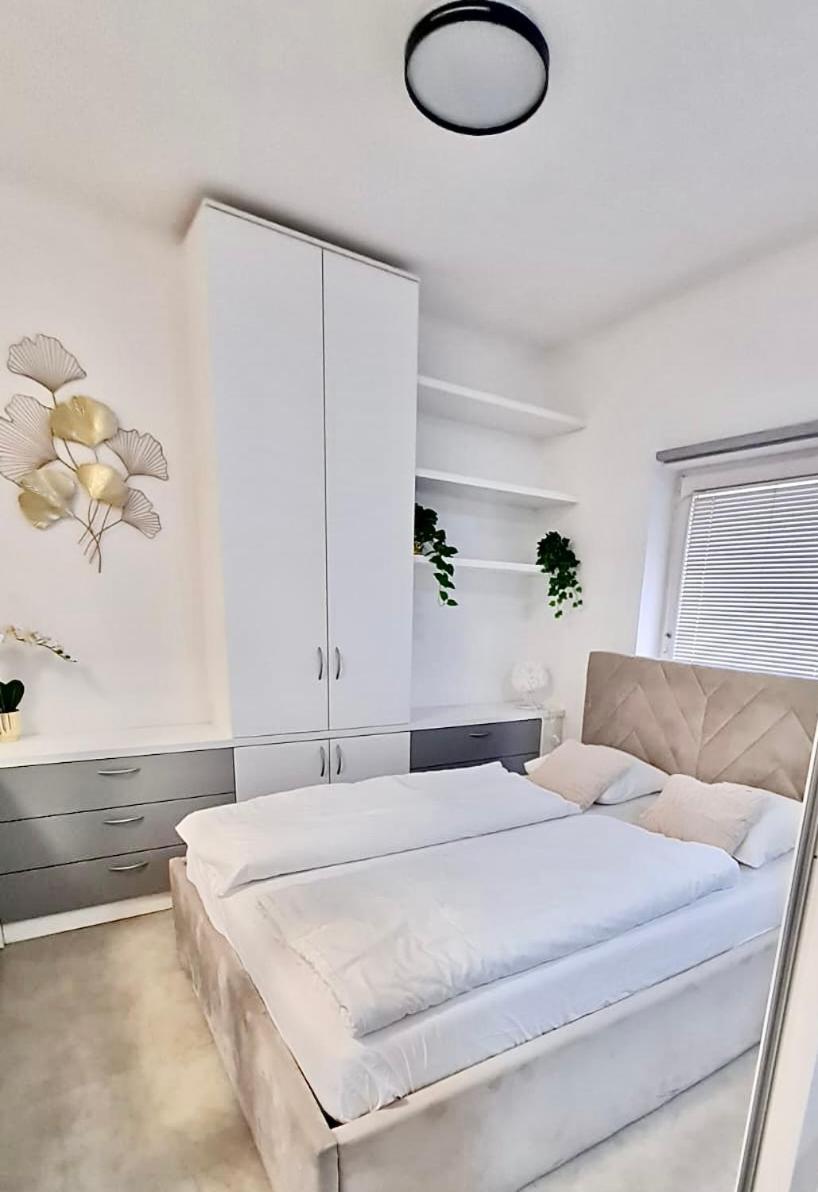 Ljubljana Central Lux Apartment With Free Parking Экстерьер фото